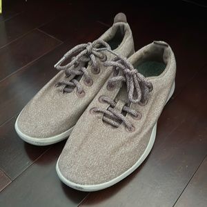 All birds, wool runners